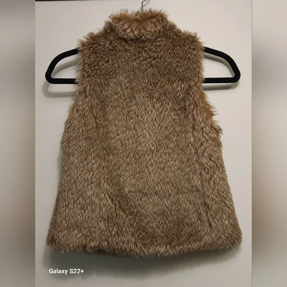 Zara Kids Tan Furry Vest Size 8.   #G13 - Picture 4 of 16